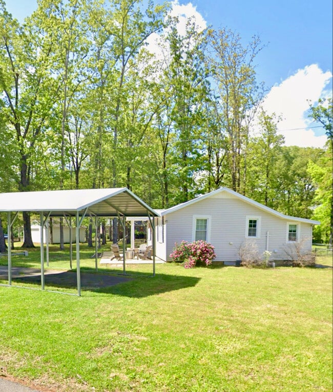 1716 Pinecrest St, Corinth, MS 38834 - photo 2