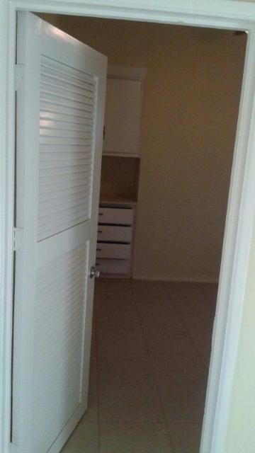 1702 Shamrock Way unit 2, Bakersfield, CA 93304 - photo 3