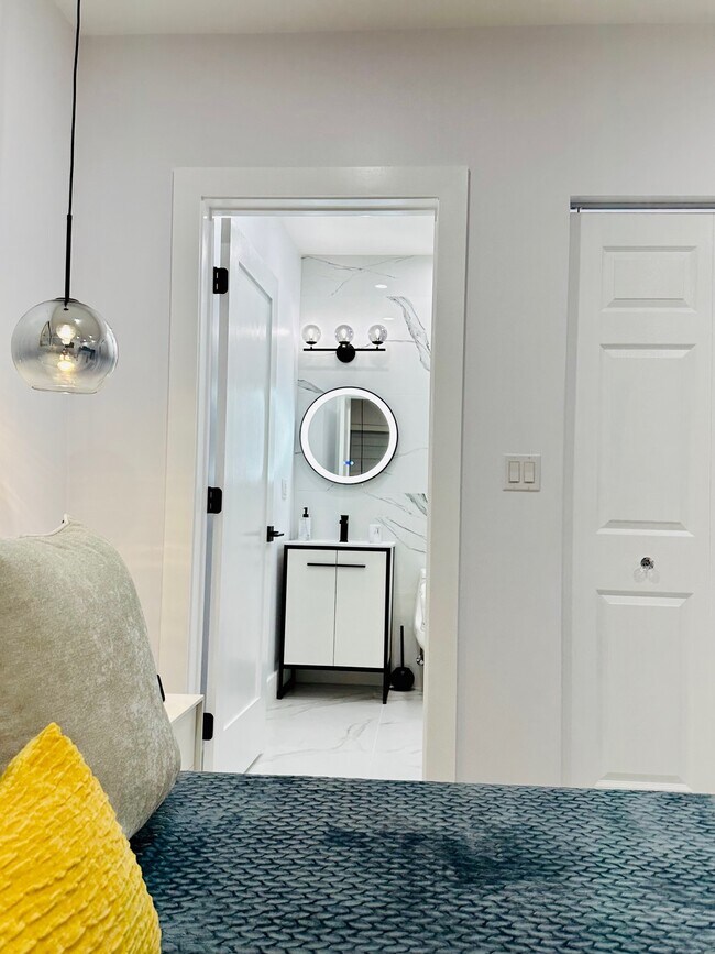 9625 SW 132nd Ct unit Efficiency, Miami, FL 33186 - photo 5