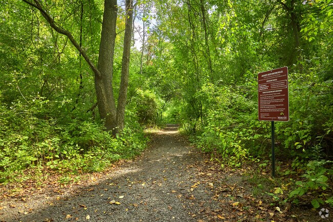 Nature Trail at Finn Park is made for joggers, bikers an walkers.