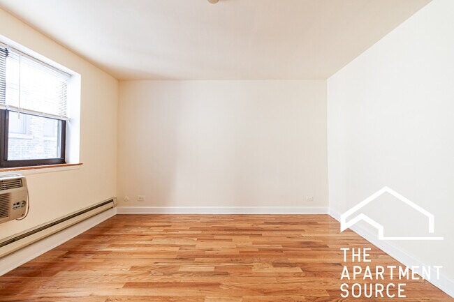 665 W Wrightwood Ave unit 304, Chicago, IL 60614 - photo 4