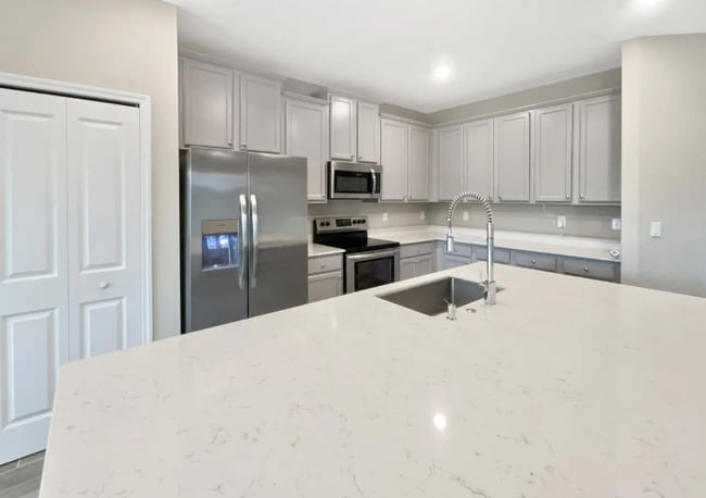 2861 Brambleton Place, Green Cove Springs, FL 32043 - photo 2