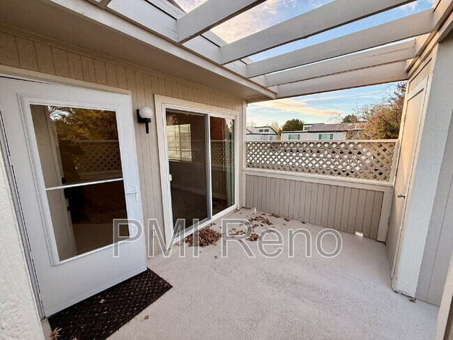 2507 Sycamore Glen Dr unit 1, Sparks, NV 89434 - photo 3