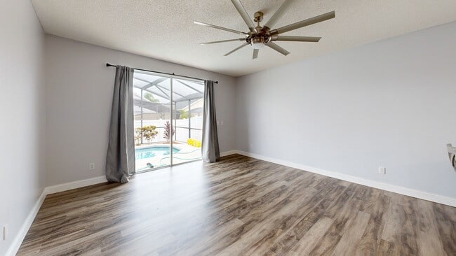 348 Sigmund Loop, Davenport, FL 33837 - photo 2