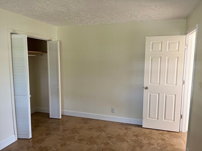 2658 Mangrove St unit Mangrove street, Naples, FL 34112 - photo 3