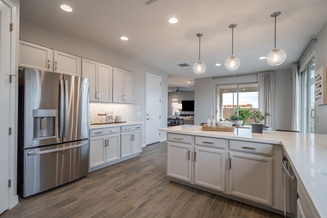 3751 S Tulip, Mesa, AZ 85212 - photo 4