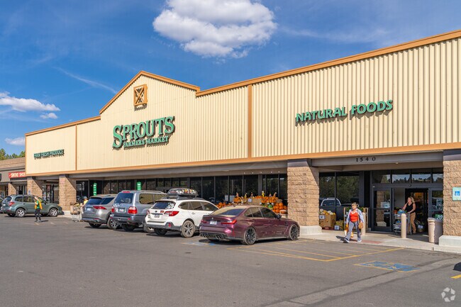 Forest Highlands residents can shop at family-owned stores like Sprouts Farmers Market.