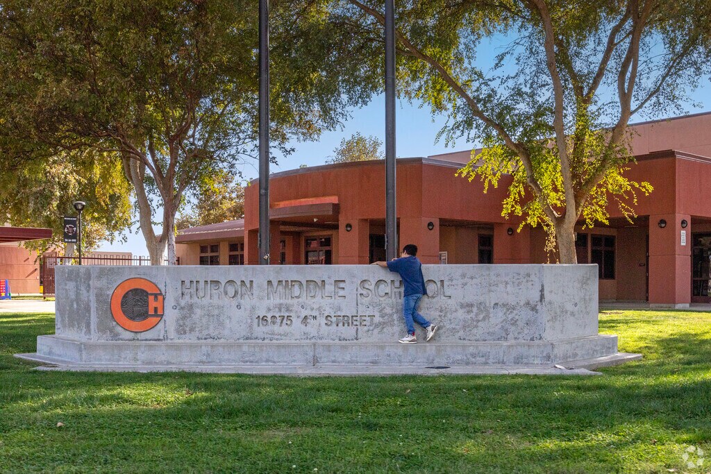 Huron Middle School serves grades 6-8 in Huron.