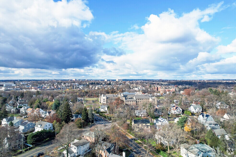 Neighborhood_Pelham Manor_V2_152024