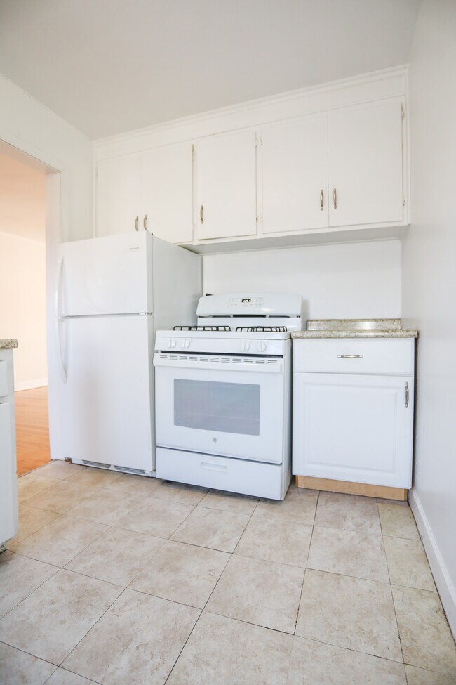 1211 Harvard Terrace Unit 2, Evanston, IL 60202