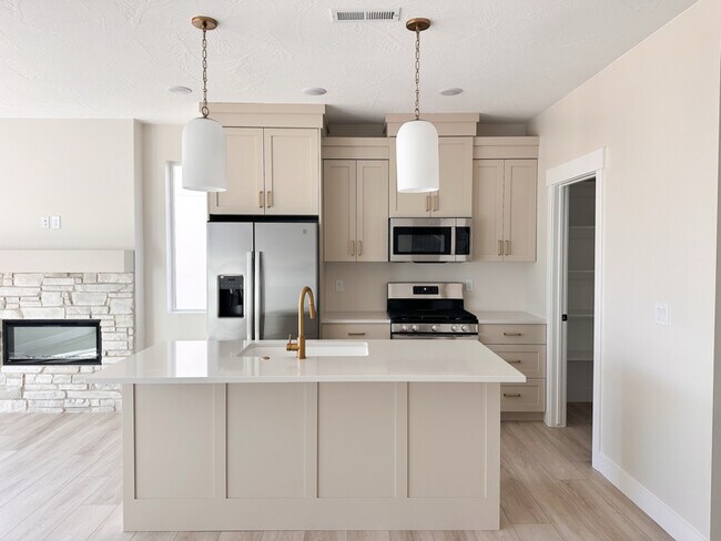 2780 N Clark Pkwy, Cedar City, UT 84721 - photo 5