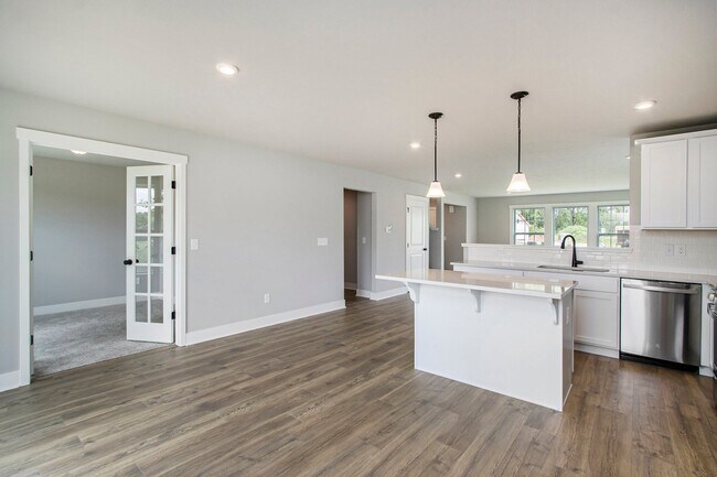 8277 Majestic Blvd unit 36480386, Fowlerville, MI 48836 - photo 3