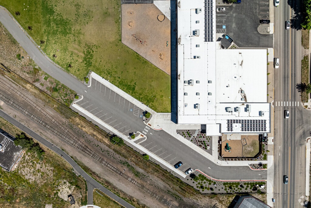 An aerial view of the pick up and drop off area at Missoula International School.