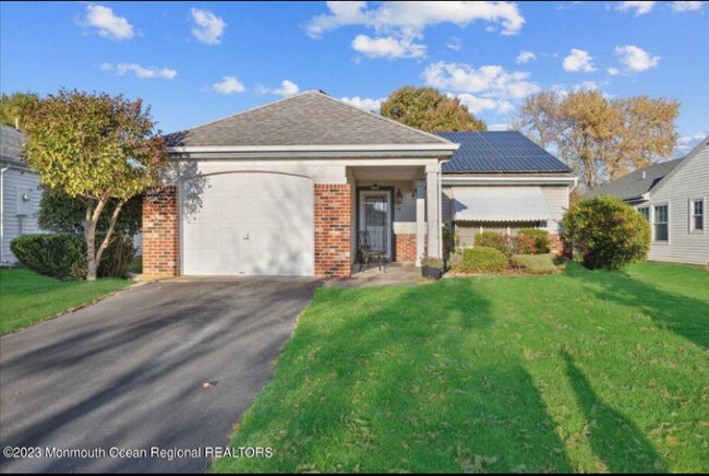 53 Greenwich Ave, Manchester, NJ 08759 - photo 2