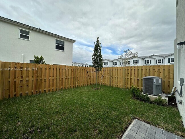 16223 SW 289th St, Homestead, FL 33033 - photo 6