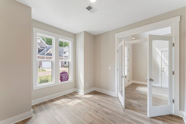 303 Breakwater Ln unit 36482646, Seneca, SC 29678 - photo 5