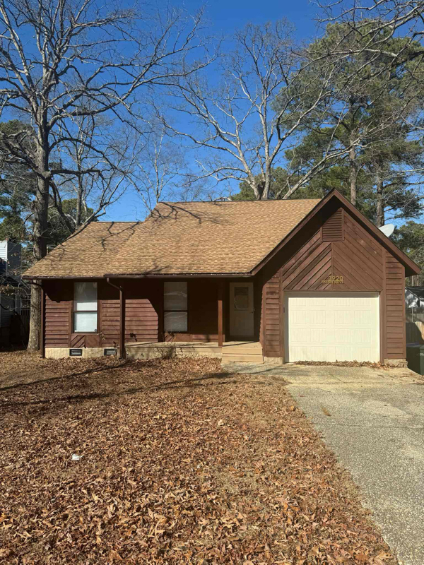 3920 Foster Dr, Fayetteville, NC 28311