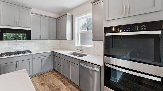 1878 Rainer Dr unit 36208109, Shakopee, MN 55379 - photo 5