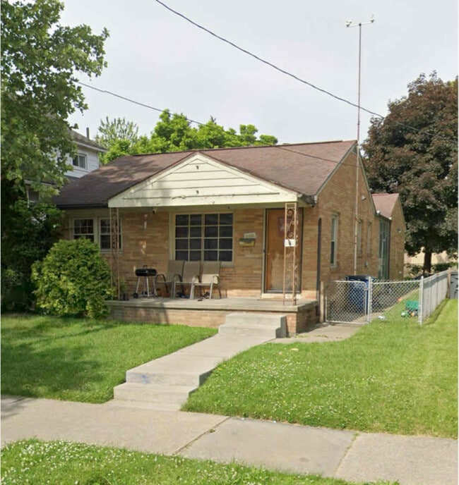 262 Willard St, Toledo, OH 43605