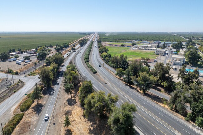 Interstate 5 runs through Arbuckle, providing residents with quick access to nearby cities.