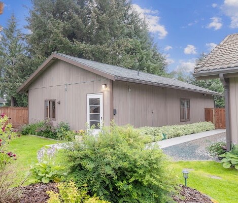 3473 Richards Dr unit A, Juneau, AK 99801 - photo 1