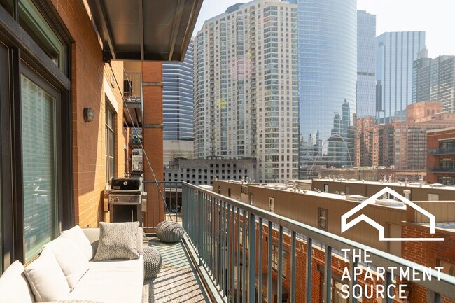 330 N Clinton St unit 508, Chicago, IL 60661 - photo 2
