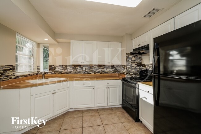 2582 Lake View Blvd, Port Charlotte, FL 33948 - photo 7