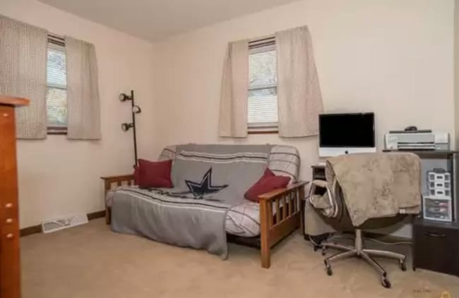 1020 N 7th St, Rapid City, SD 57701 - photo 6