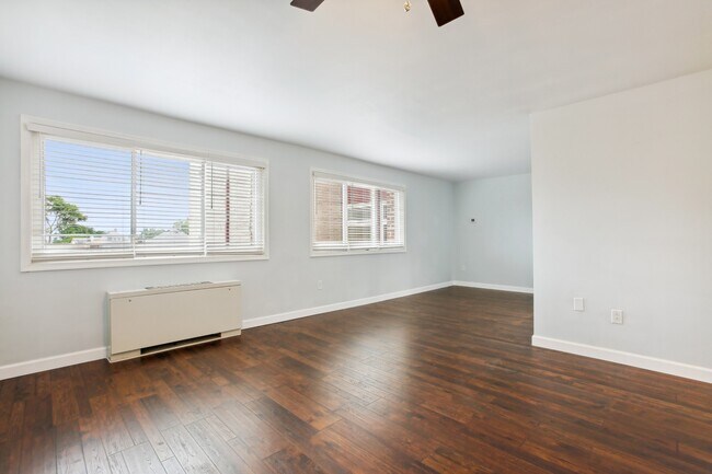 The Lancaster unit 209, Arlington, VA 22204 - photo 6