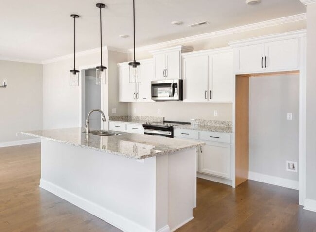 446 Winchester Dr unit 36496571, Rossville, GA 30741 - photo 3