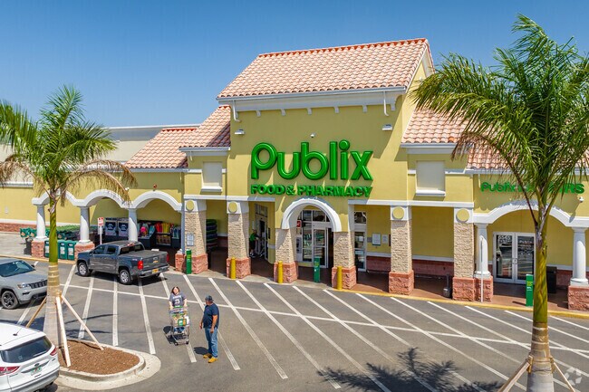 Gulf Gate Estates has two Publix stores to serve the entire community.