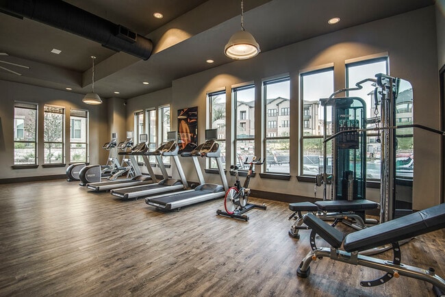 Fifty02 Westover Hills Apartments, San Antonio, TX 78251 - photo 4