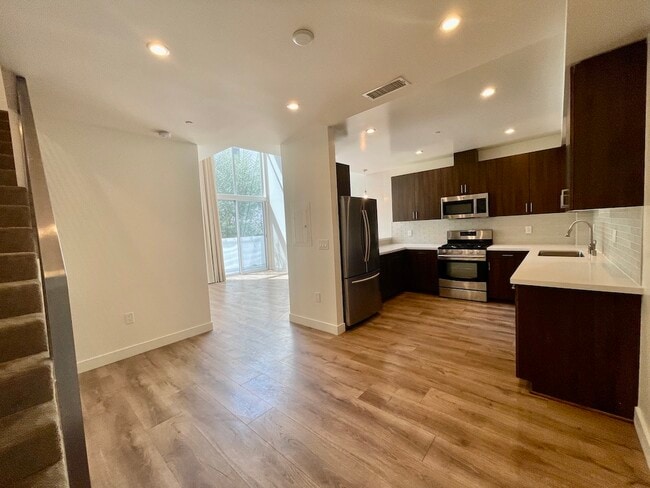 6133 Fountain Ave unit 103, Los Angeles, CA 90028 - photo 4