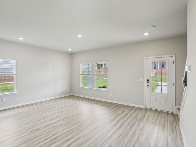 1280 Firefly Field Trace, Lawrenceville, GA 30045 - photo 4