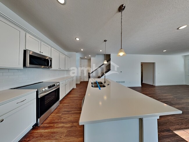 8406 Merlin Dr, Sunbury, OH 43074 - photo 4