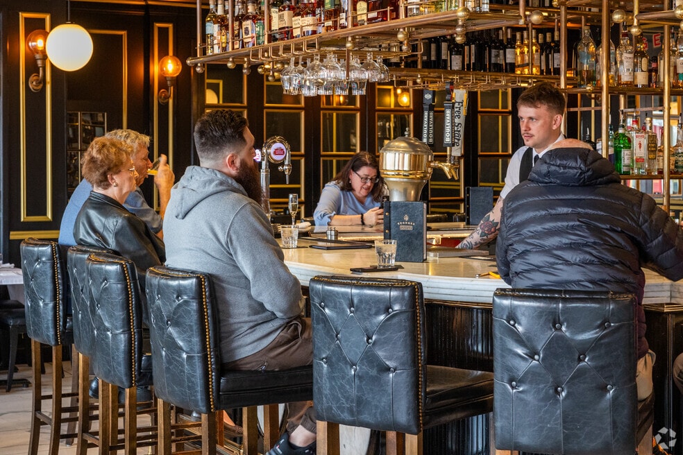 NH_East FrontSunnyside_535362_P2_V1_SW_041024