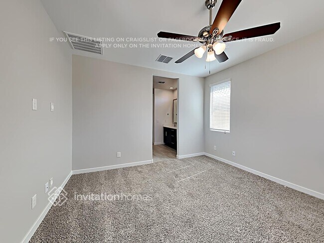 18822 W Canterbury Dr, Surprise, AZ 85388 - photo 7