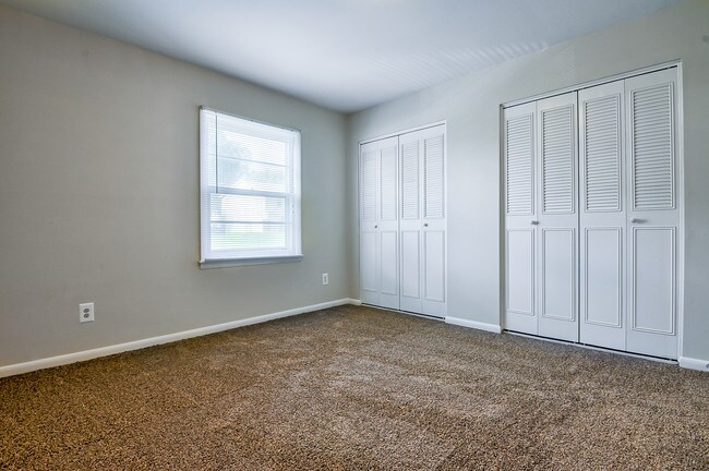 Lexington Commons, Greensboro, NC 27405 - photo 7