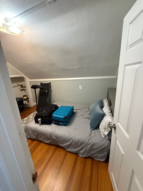 17 Bowers St unit 17 bowers front, Lowell, MA 01854 - photo 2