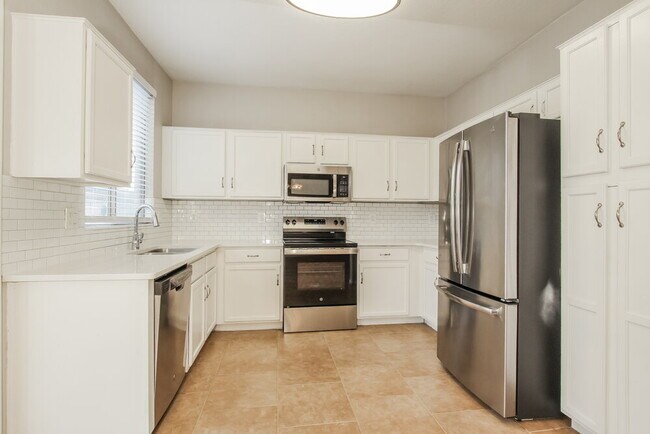 11414 W Apache St, Avondale, AZ 85323 - photo 7