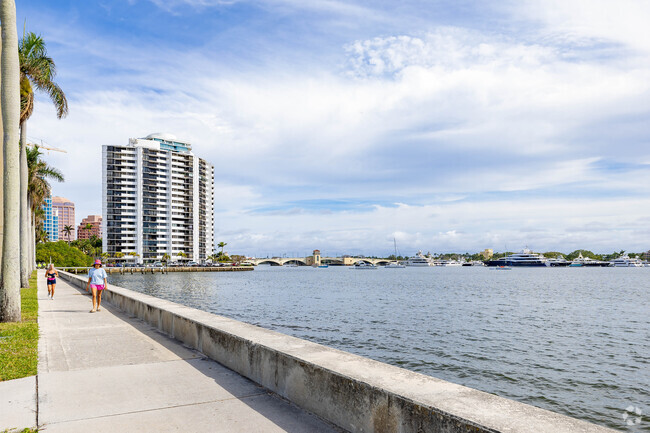 The Lake Worth Lagoon in West Palm Beach offers great views for runs or a brisk walk.