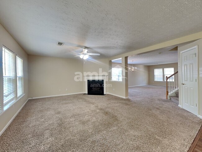 574 Leaflet Ives Dr, Lawrenceville, GA 30045 - photo 5