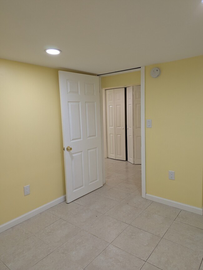 174 Wright St unit LL, Staten Island, NY 10304 - photo 7