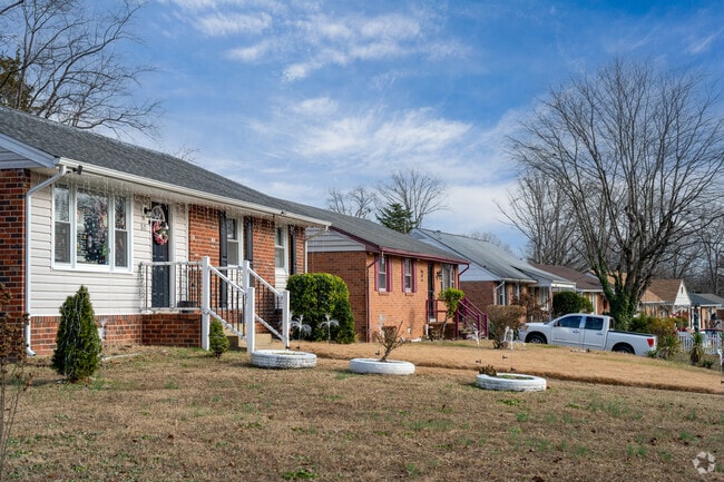 Pretty, comfortable homes and tidy yards are hallmarks of the Walmsley neighborhood.