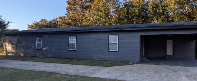 3906 Joseph Ave, Moss Point, MS 39563 - photo 2