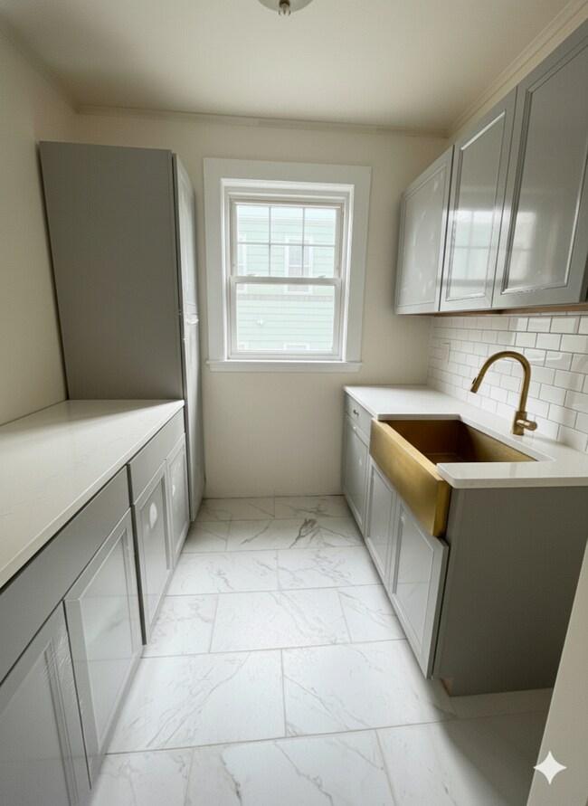706 Metropolitan Ave unit 2, Hyde Park, MA 02136 - photo 4