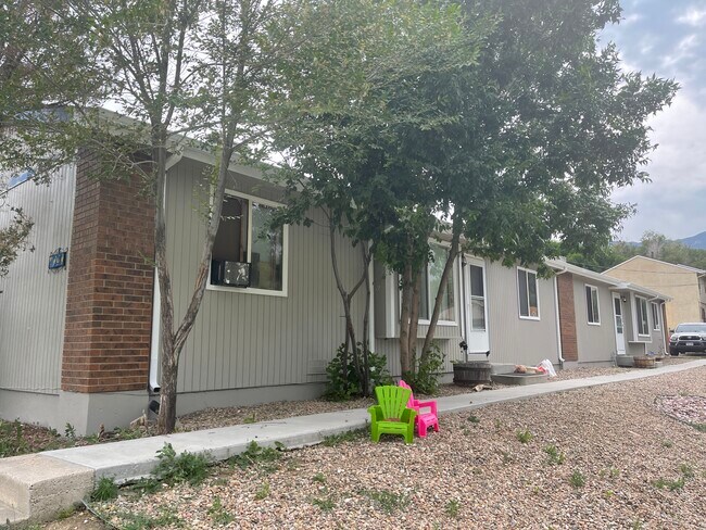 1030 Market St unit A, Colorado Springs, CO 80904 - photo 3