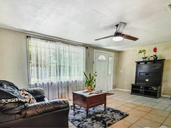 6635 Covey Terrace, New Port Richey, FL 34653 - photo 2