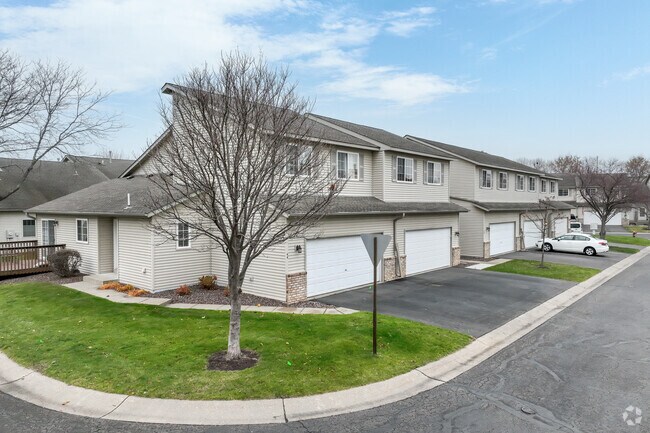 There are several townhome communities located throughout Farmington.