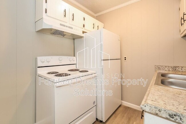 202 Leisure Time Ln unit 2, Winston-Salem, NC 27107 - photo 3